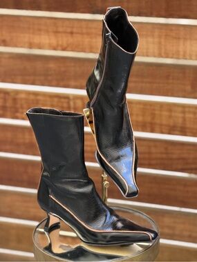 Miista Lynette Black Leather Ankle Boots Cognac Piping Size 39 / US 8.5